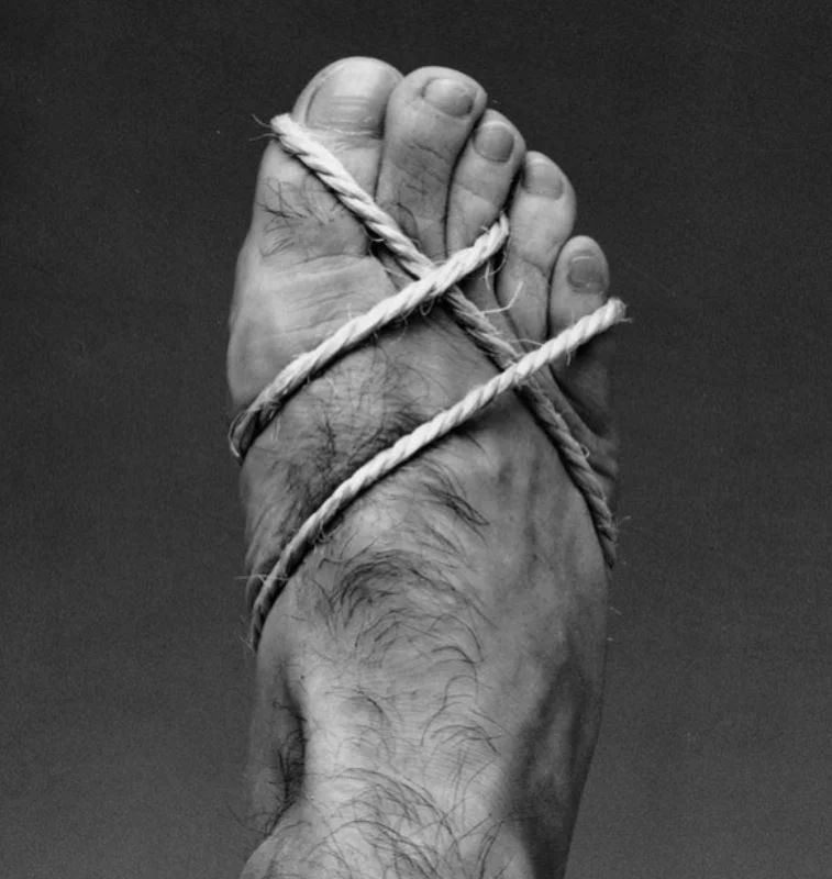 Como se ven tus pies atrapados en tus zapatos